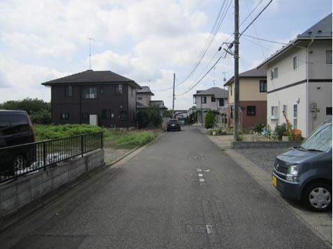 Local photos, including front road. Local shooting