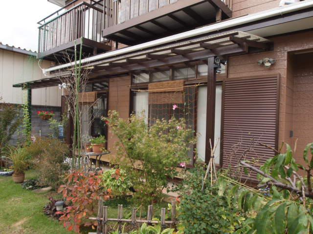 Other. The south side is equipped with a large terrace to take from living up to Japanese-style room. Not wet it rains. 