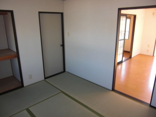 Other room space. Japanese-style leisurely
