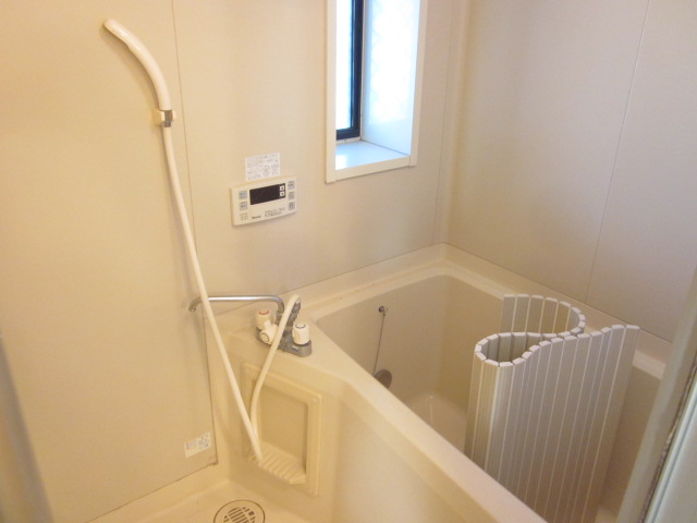 Bath. Reheating function with bathroom! Since there is also a window ventilation OK! 