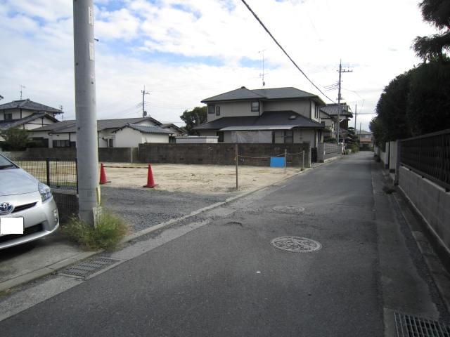 Local photos, including front road