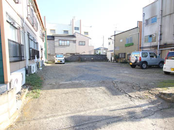 Parking lot