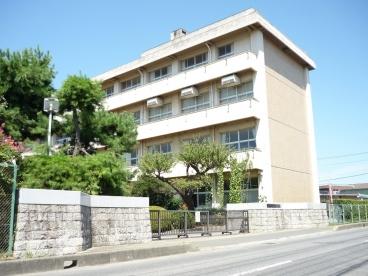 Junior high school. 1377m to Mito Municipal fifth junior high school