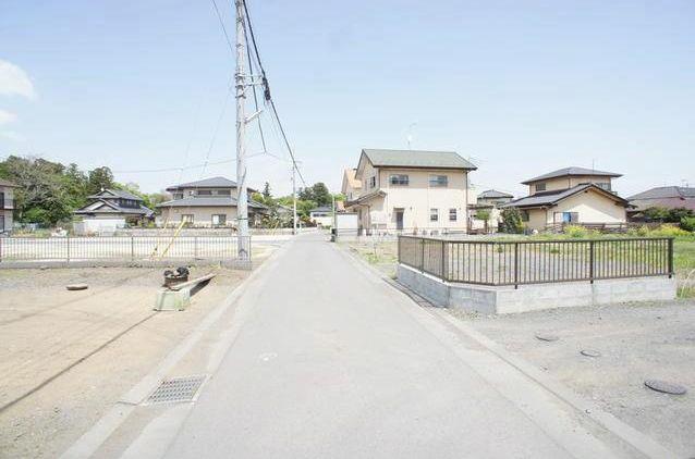 Local photos, including front road