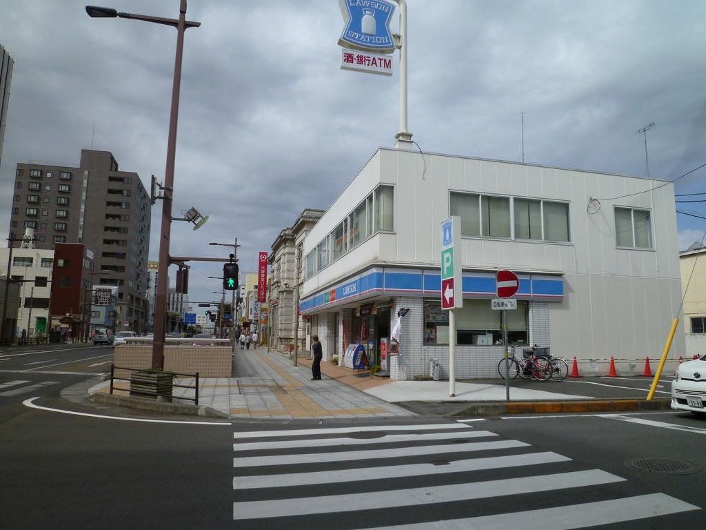 Convenience store. Lawson Mito Izumi-cho 3-chome up (convenience store) 513m