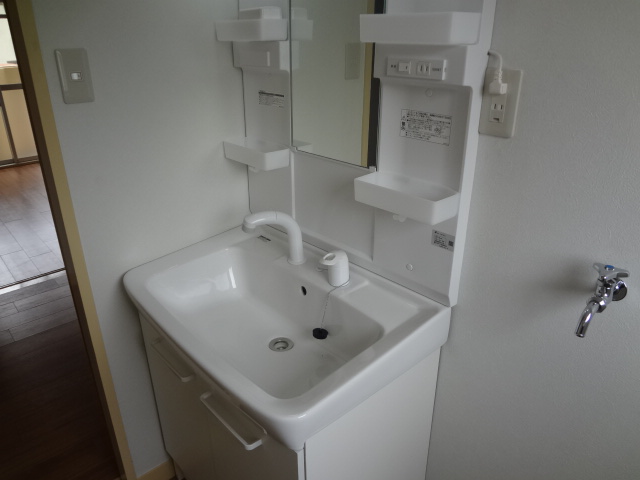 Washroom. Wash ・ Washing machine Storage