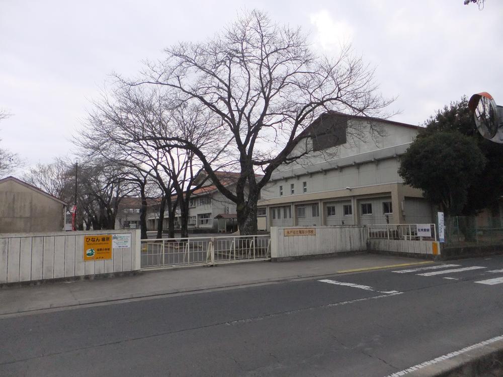 Primary school. HoriGen until elementary school 220m HoriGen elementary school