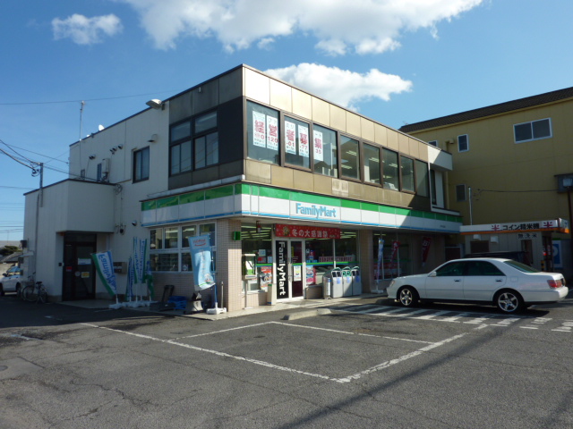 Convenience store. FamilyMart Mito Suehirocho store (convenience store) to 246m