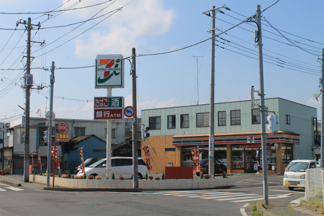 Convenience store. Seven-Eleven Mito Joto store up (convenience store) 663m