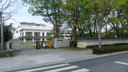 Primary school. Sannomaru until elementary school 80m