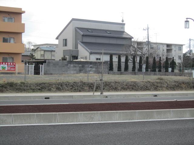 Local photos, including front road