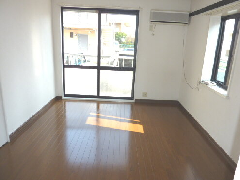 Living and room. Spacious usability ◎