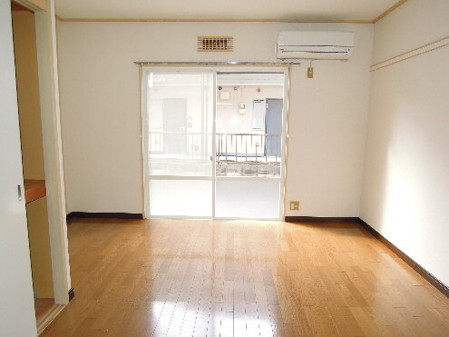 Living and room