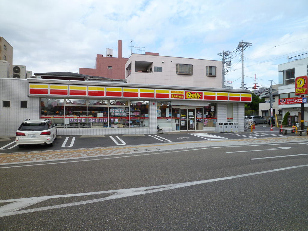 Convenience store. Daily Yamazaki Mito Baiko store up (convenience store) 111m