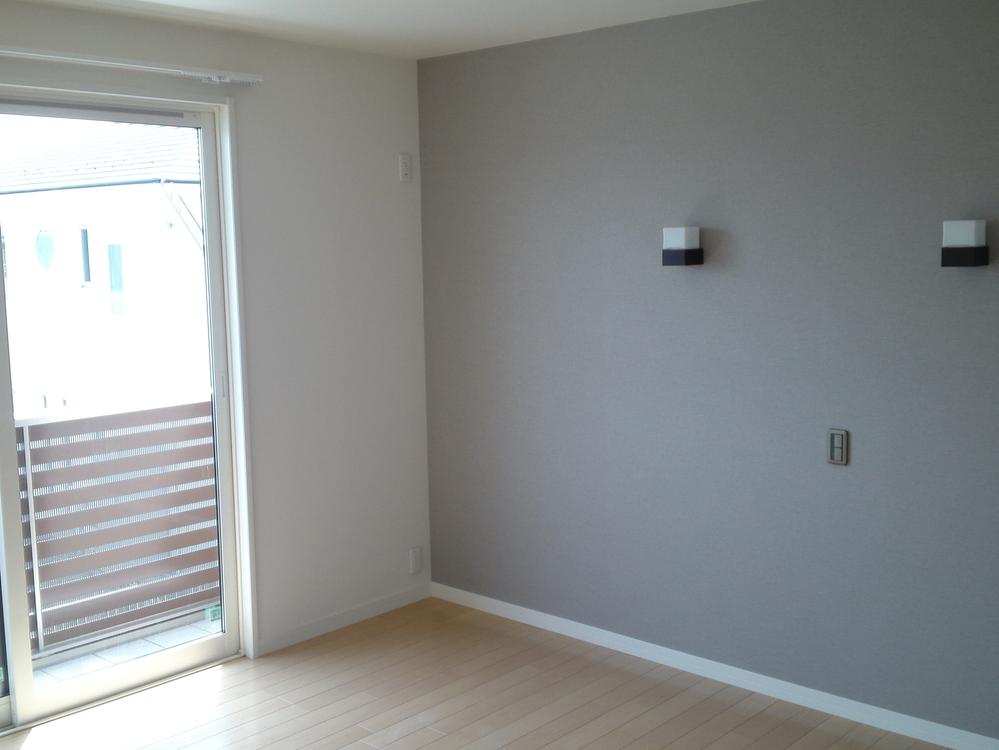 Non-living room. Indoor (April 2012) shooting