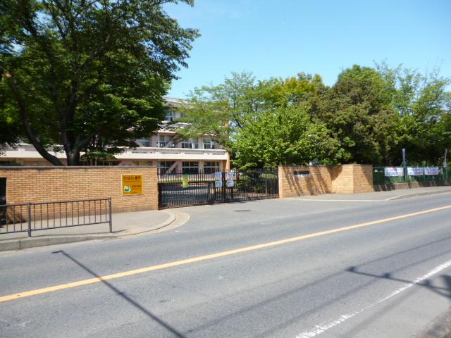 Primary school. 926m until Mito Municipal Kasahara Elementary School