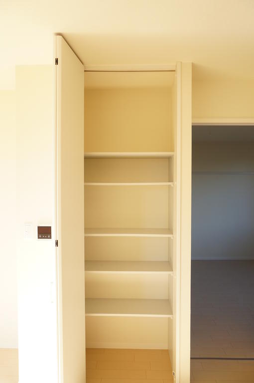 Receipt. Kitchen storage