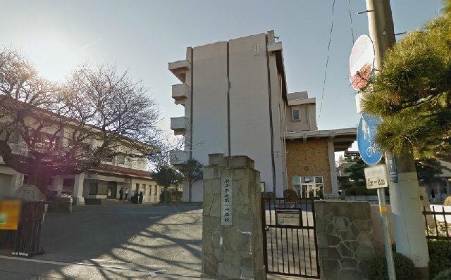 Junior high school. 300m to Mito first junior high school