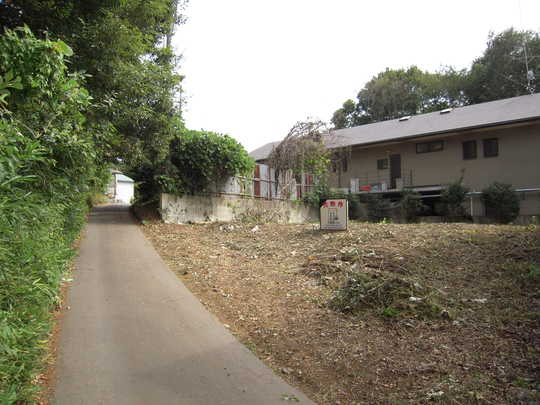 Local photos, including front road. Local land photo