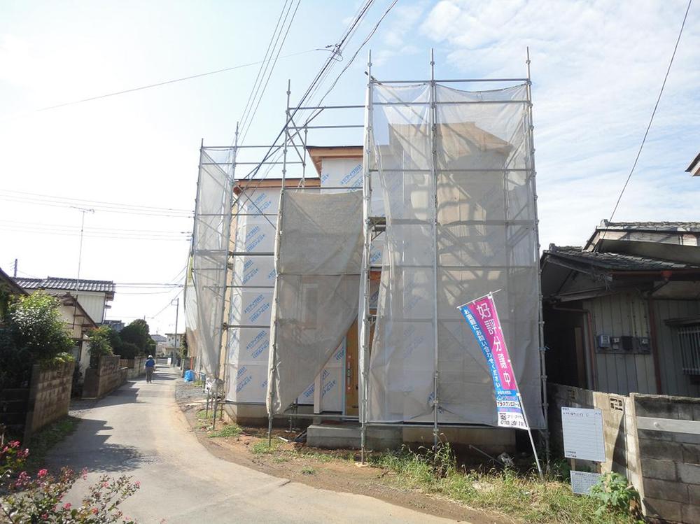 Local appearance photo. Local (10 May 2013) Shooting