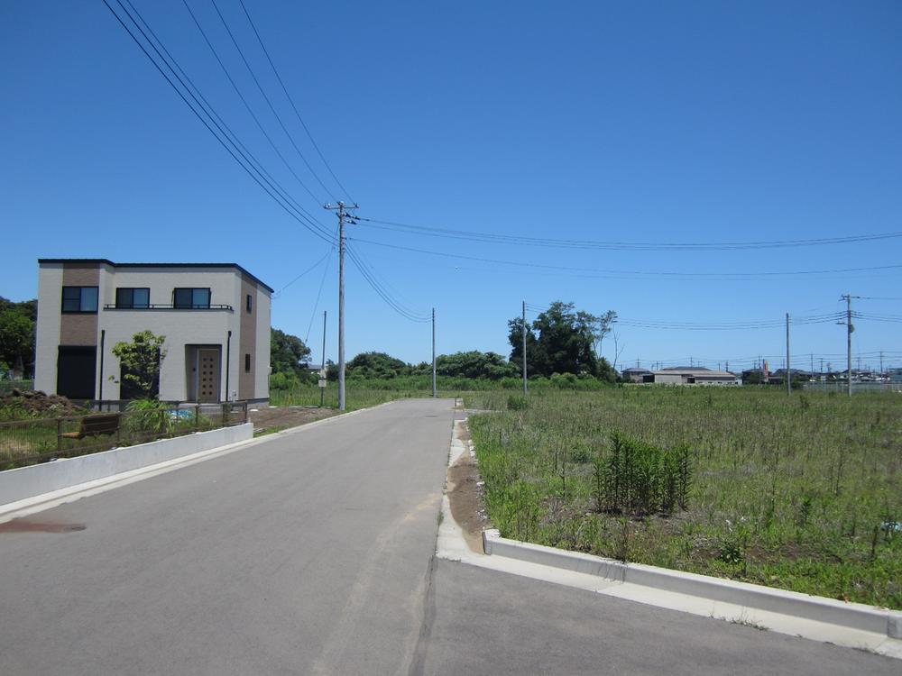 Local photos, including front road