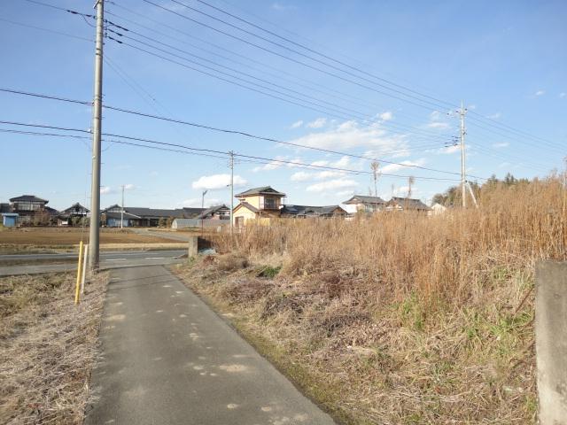 Local photos, including front road