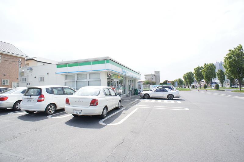 Convenience store. FamilyMart 458m to Mito Kasahara shop