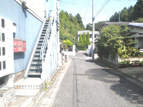 Other common areas. Property side road (1)