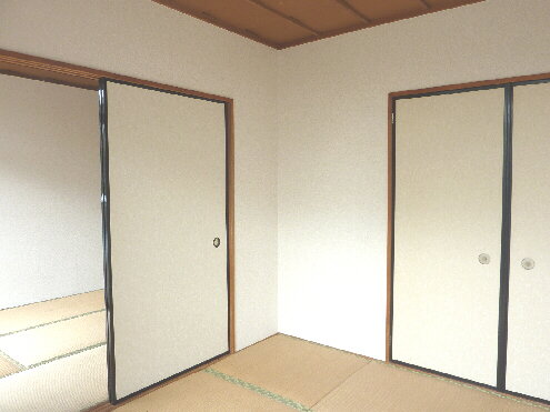 Living and room. 8 is a pledge and 4.5 Pledge of Japanese-style room! 