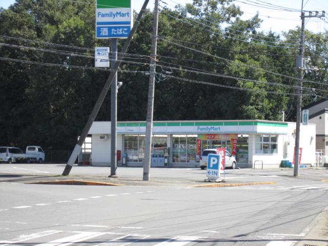 Convenience store. 112m to FamilyMart Mito Futabadai shop