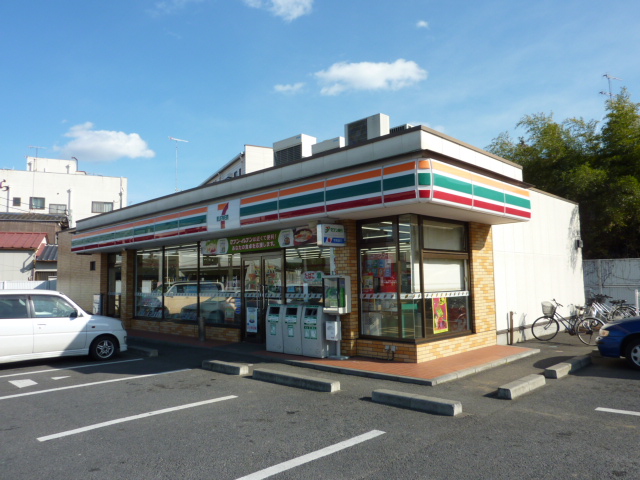 Convenience store. Seven-Eleven Mito Niihara three-way fork in the road store up (convenience store) 150m