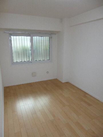 Non-living room. Room (August 2013) Shooting