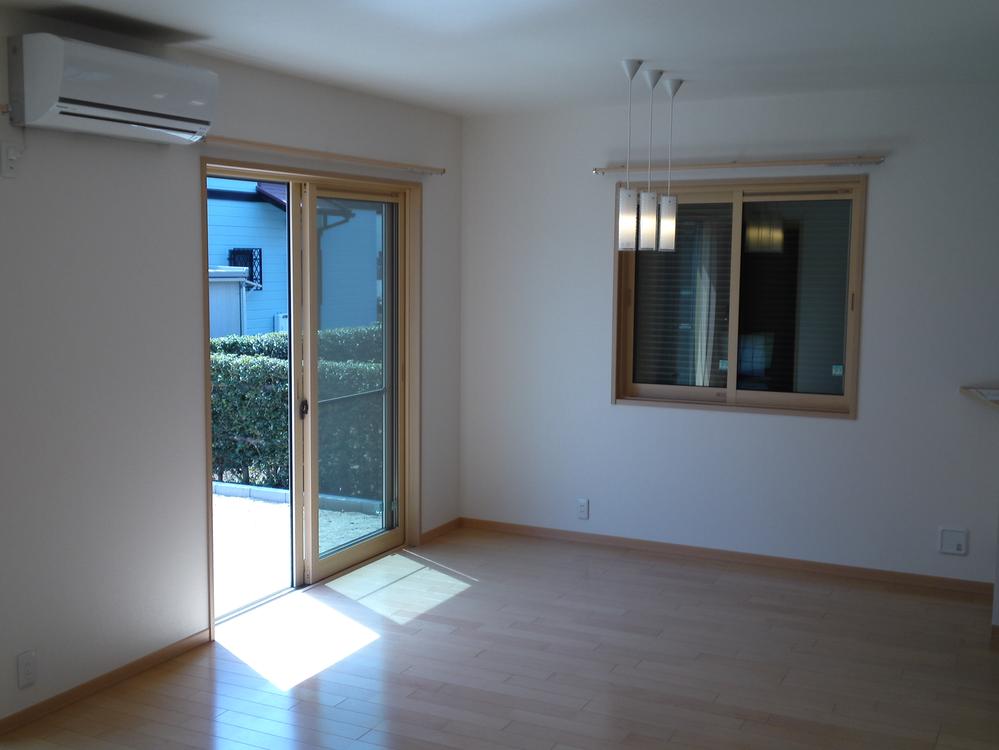 Living. Local (April 2012) shooting