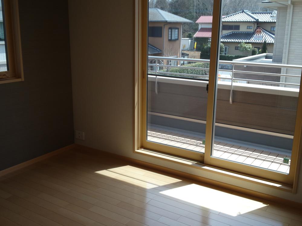 Non-living room. Indoor (April 2012) shooting