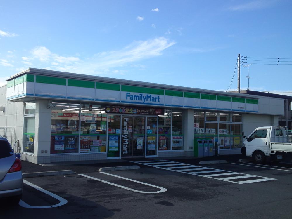 Convenience store. 1200m to FamilyMart