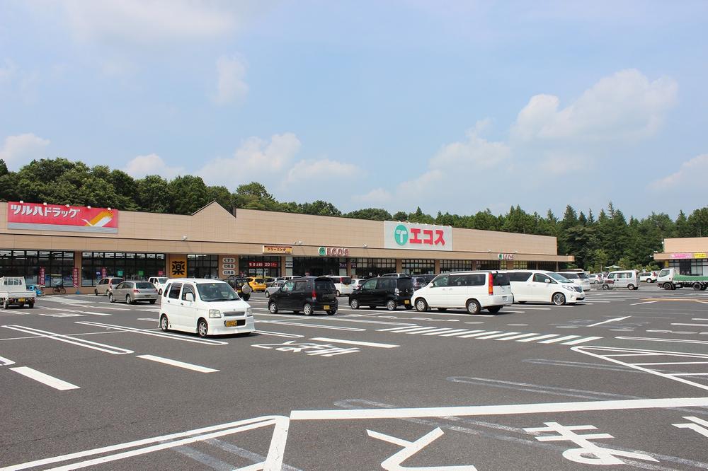 Shopping centre. Shirosato shopping until Plaza 2986m