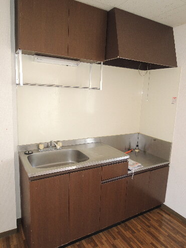 Kitchen. Muted colors is wonderful!