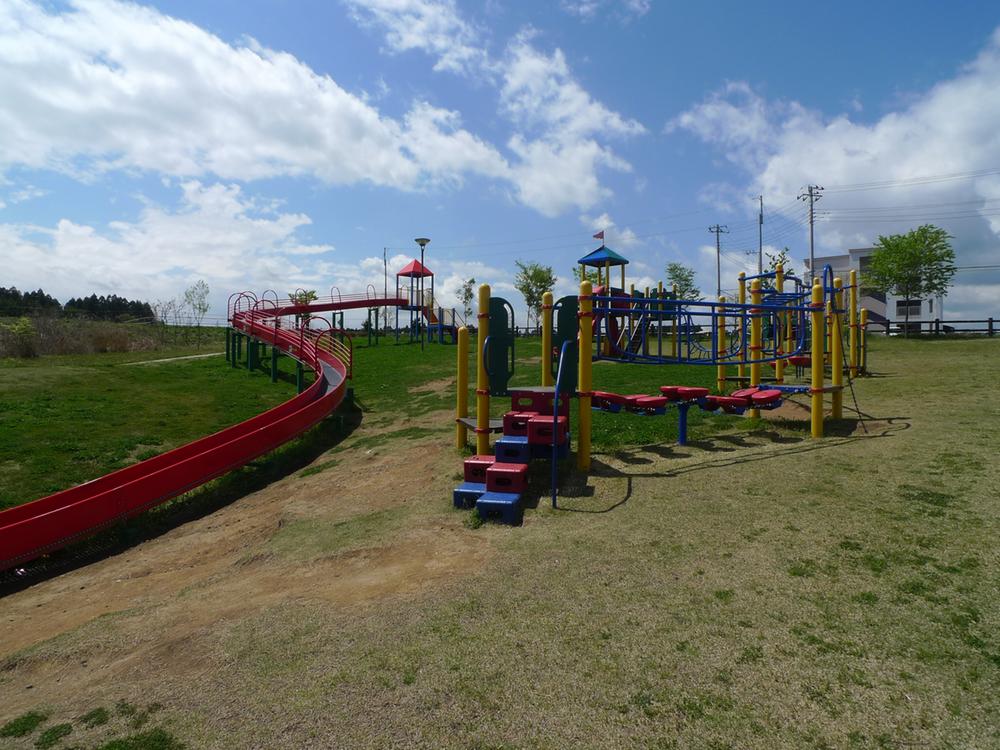 Other. Ten Manhara neighborhood park
