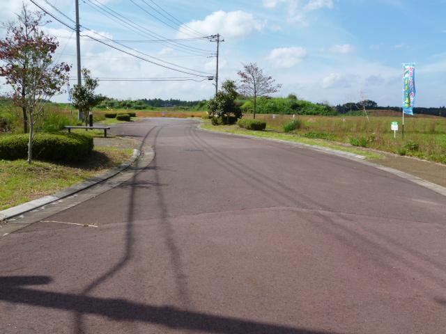 Local land photo. Road between 19-6 and 20-4