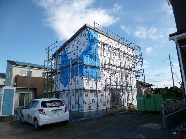 Local appearance photo. Local (11 May 2013) Shooting