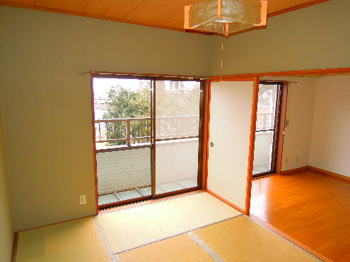 Other room space. This street is also Japanese-style room