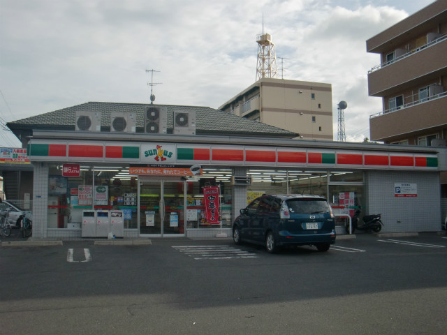 Convenience store. Thanks Mito white plum 3-chome up (convenience store) 262m