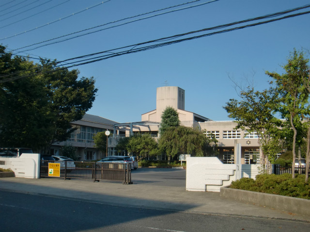 Junior high school. 933m until Mito Municipal Chinami junior high school (junior high school)