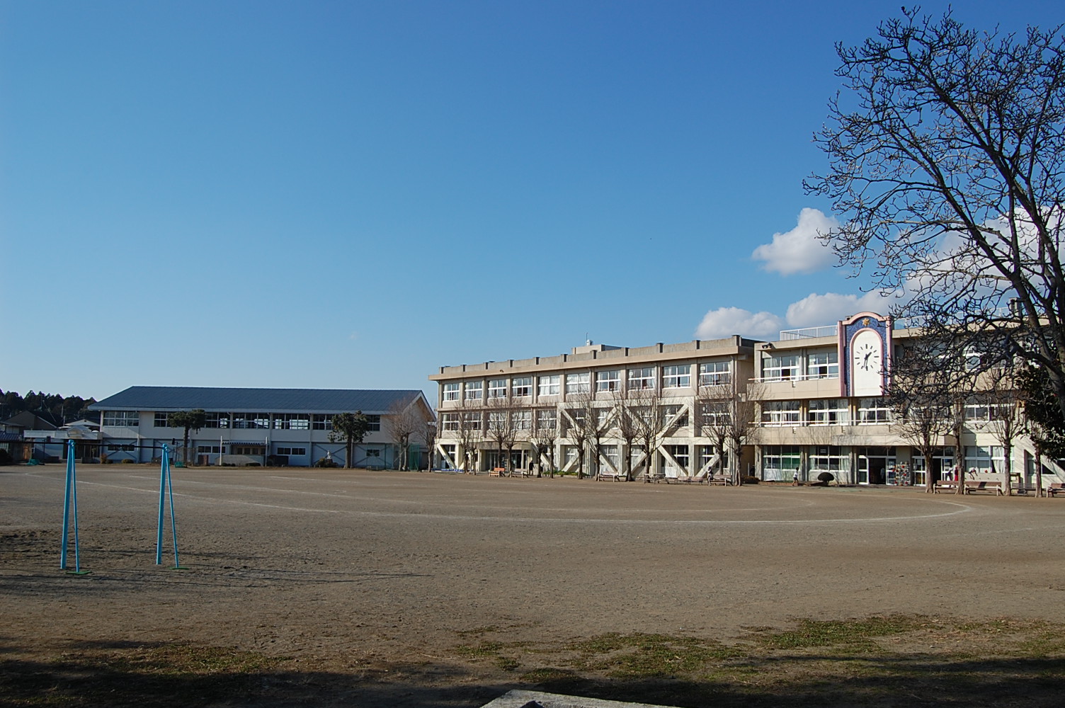 Primary school. 1206m to Mito Tatsukotobuki elementary school (elementary school)