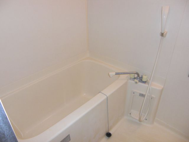 Bath. Happy bus ・ Restroom