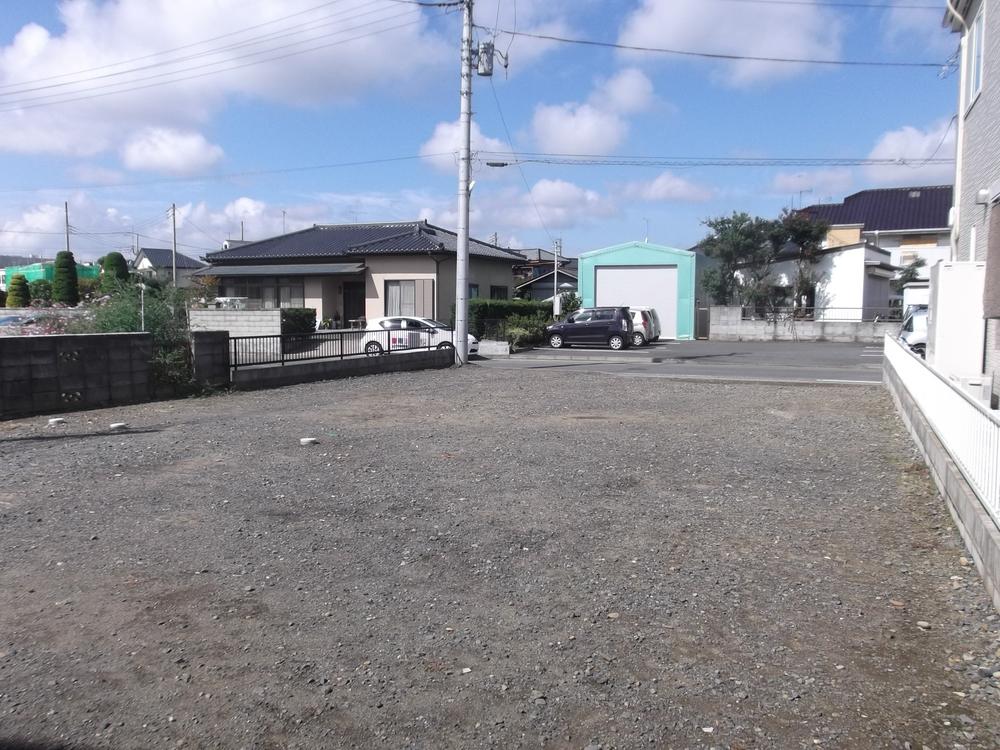 Local land photo. This quiet location.