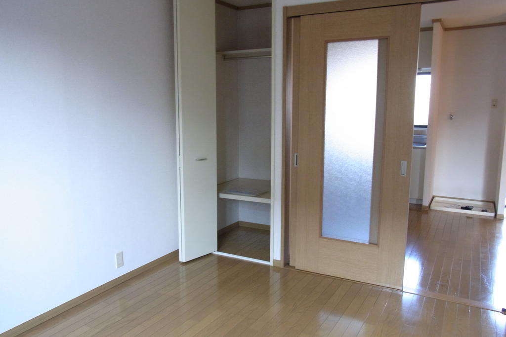 Living and room. Western style room, It was a window on the back