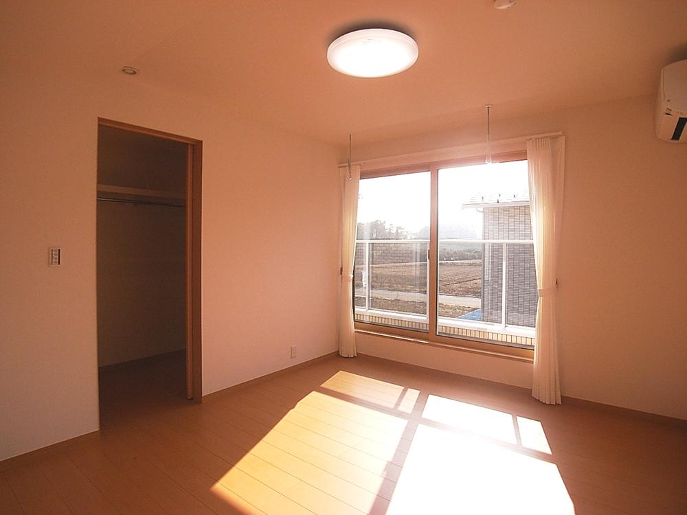 Non-living room.  [A-51] Indoor (11 May 2013) Shooting