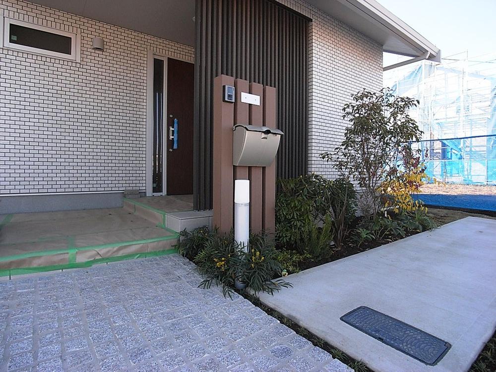 Local appearance photo.  [A-50: appearance] Local (11 May 2013) Shooting