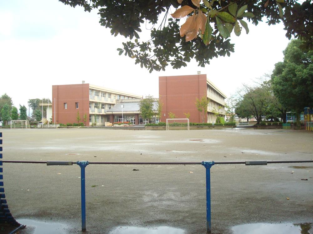 Primary school. 1850m to Mito Municipal Yoshizawa Elementary School